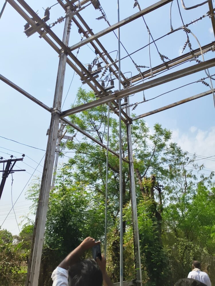 Power distribution structure work